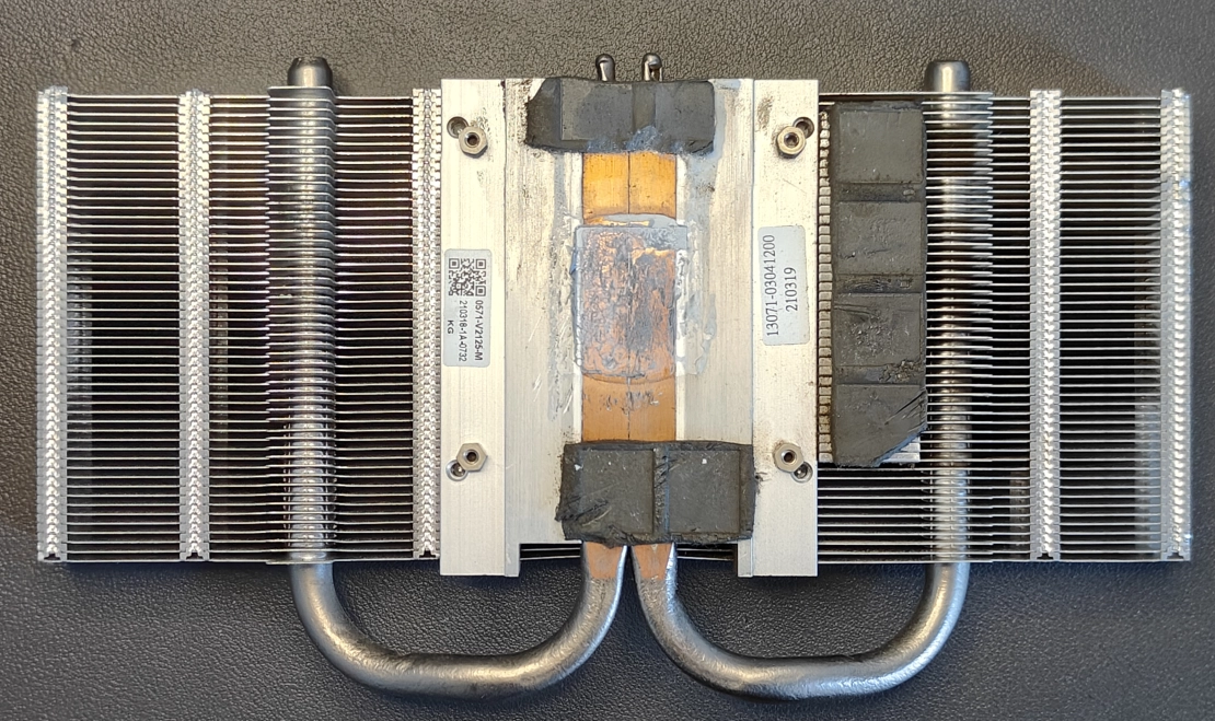 清理热管和散热鳍片